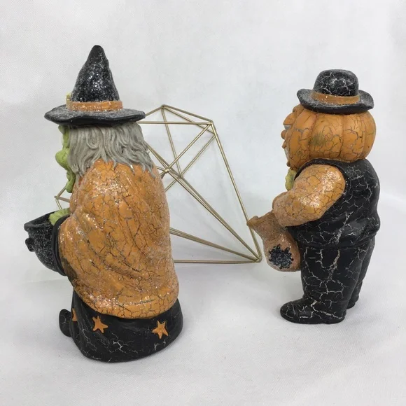 Wicked Witch & Beggar Man & Trick or Treaters - Picture 6 of 9